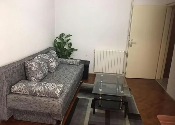 Antonio Apartments